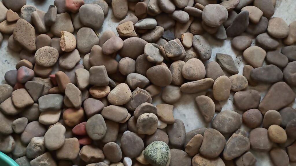 Building or Landscaping Sites Raw Rocks for Painting