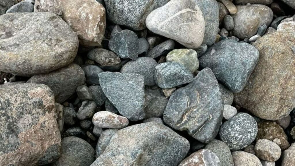 Stay Away from Grainy and Rough Rocks 